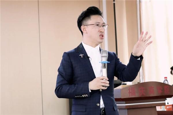 ''Five-Step Method for Business Attraction'' Course Begins