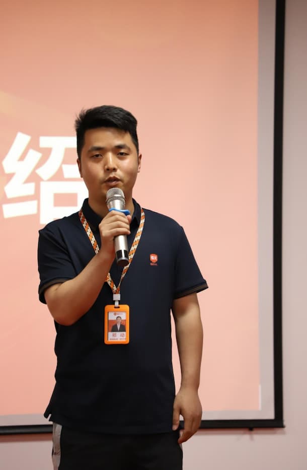 Fuqing Wood Industry Holds April Summary and Commendation Meeting