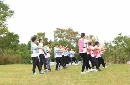 統一され、前進し、一緒に未来を創造する | 福清木材産業の第2チームの構築と開発活動は成功しました!